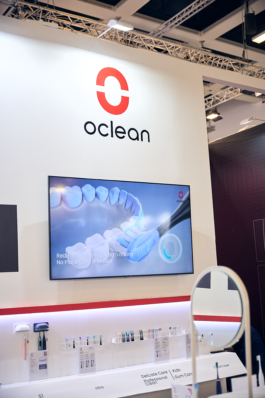  Messefotograf Berlin, Messefotografie Dienstleistungen, Messefotograf Preise Berlin, Messestand Fotografie, Messefotografie, Messegesellschaften, Professioneller Messefotograf Berlin, Messestand Dokumentation, Messefotograf, Messeauftritte, Messefotografie, Messestandgestaltung, Messefotograf, Messeimpressionen, Produktfotografie auf Messen, Messefotograf, Messeevents, Messefotografie, Messebesucher, Messefotografie, Berliner Messehallen, Messefotografie, Firmenauftritt, Messefotograf, Messestände in Berlin, Messefotografie, Fachmessen Berlin, Messefotografie, Ausstellerportfolios, Messefotografie, Messekatalogbilder, Messefotograf Berliner Messekalender