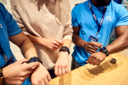  Ladeneröffnung Fotograf Berlin, Geschäftseröffnung Fotografie, Ladenöffnung Eventfotograf Berlin, Ladenöffnungsreportage Berlin, Ladenöffnungsfotografie Preise, Ladenöffnungsevent Fotograf Berlin, Einkaufszentrum Eröffnungsfotograf, Ladenöffnung Fotografie Portfolio, Shop Opening Fotograf Berlin, Ladenöffnung Pressefotografie, Ladenöffnung PR-Fotos Berlin, Fotograf für Store Opening, Ladenöffnung Imagefotos, Geschäftsneueröffnung Fotograf, Ladenöffnung Eventdokumentation, Berliner Ladeneröffnungsfotos, Ladenöffnungsfotograf Firmenevent, Fotoreportage Ladeneröffnung, Ladenöffnung Social Media Fotos, Fotograf für Einzelhandelseröffnung Berlin, o2