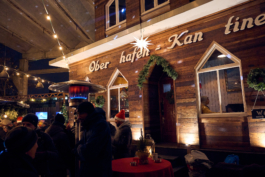  Veranstaltungsfotograf Berlin, Eventfotografie Berlin, Eventfotograf Berlin Preise, Hochzeitsfotograf Berlin, Firmenevent Fotograf Berlin, Konzertfotograf Berlin, Messefotografie Berlin, Veranstaltungsfotografie Tipps, Eventfotografie Ausrüstung, Berliner Fotostudio Events, Fotoreportage Berlin, Partyfotograf Berlin, Eventfotografie Portfolio, Veranstaltungslocation Fotograf Berlin, Corporate Event Fotografie, Konferenzfotograf Berlin, Berliner Eventfotograf buchen, Streetfotografie Berlin Events, Veranstaltungsagenturen Berlin, Eventfotografie Workshops Berlin